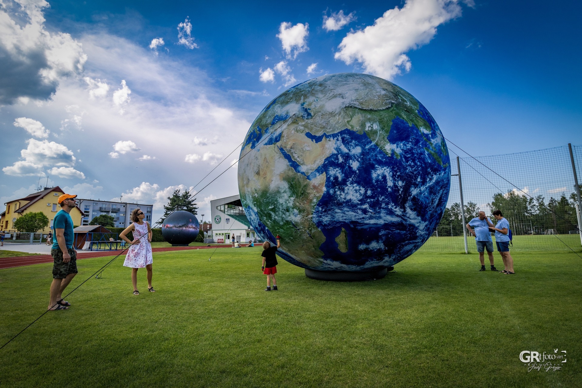 Výstava obřích planet