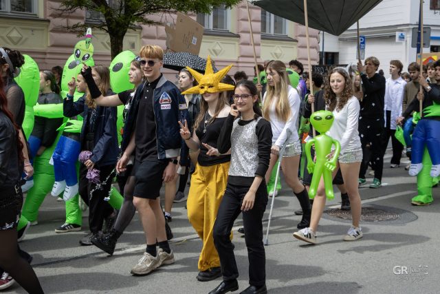 Jindřichohradecký Majáles - foto z průvodu 2026 - 12