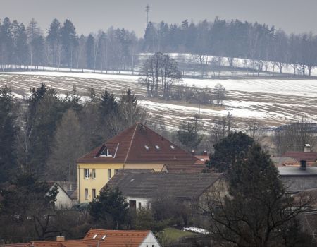 Městečko v pozadí - f/5,6 1/50s ISO100, ohnisko 250mm