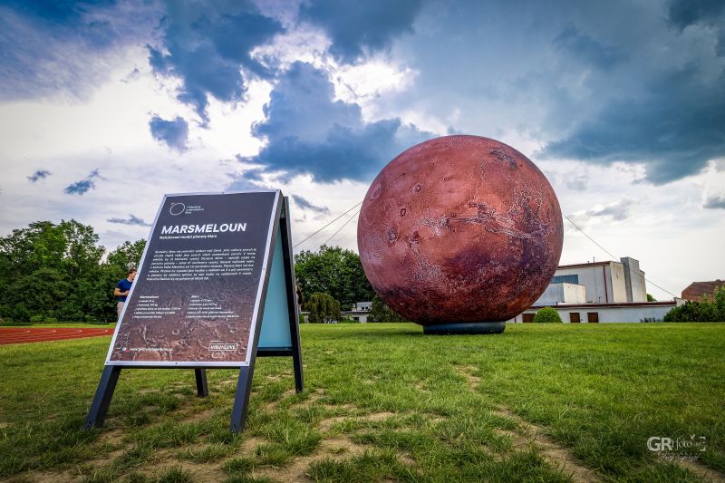 Výstava obřích planet - 1