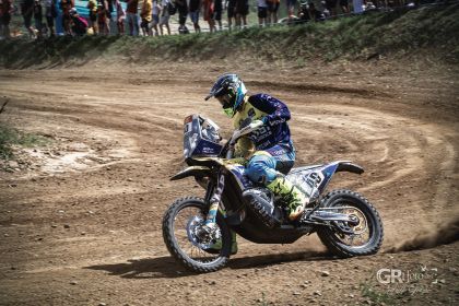 moto24.jpg