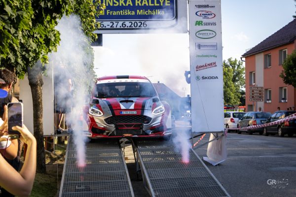 Radouňská Rallye začala v pekelném vedru. Den první. - 64