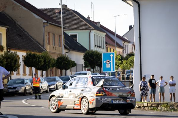 Radouňská Rallye začala v pekelném vedru. Den první. - 85
