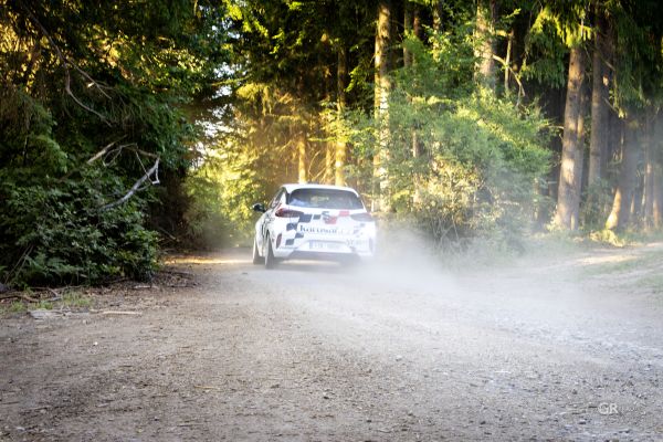 Radouňská Rallye začala v pekelném vedru. Den první. - 97