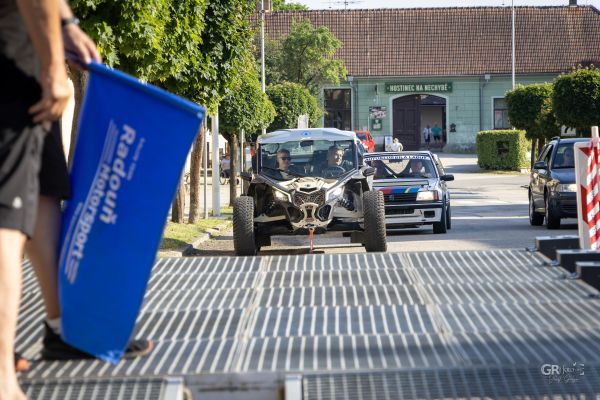 Radouňská Rallye začala v pekelném vedru. Den první. - 51