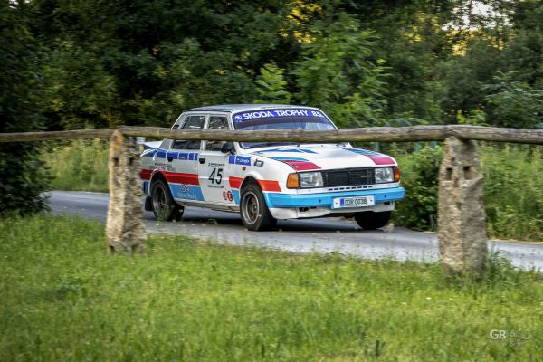 Radouňská Rallye začala v pekelném vedru. Den první. - 109