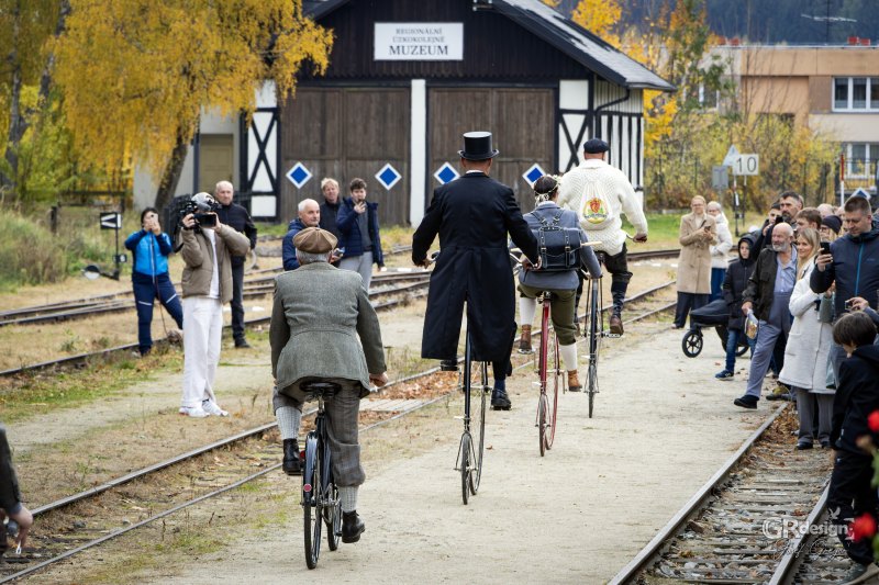 Nová Bystřice se vrátila do roku 1918. Republika přijela úzkokolejkou - 55