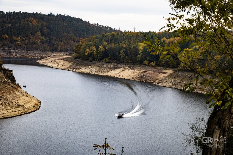 Podzimní Orlík a Zvíkov bez turistů - 28